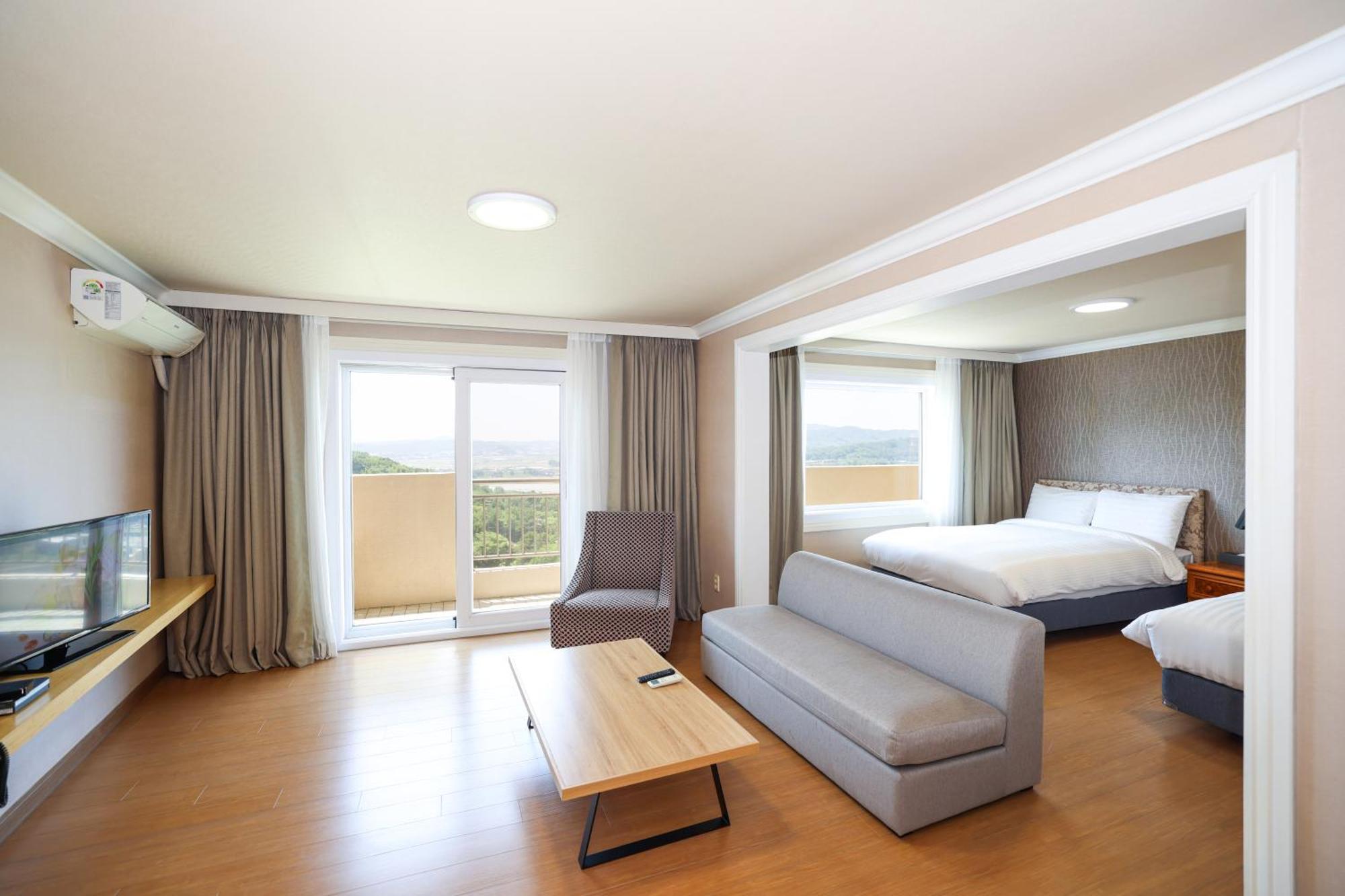 La Vie Dor Hotel And Resort, Trademark Collection By Wyndham Hwaseong Exterior foto