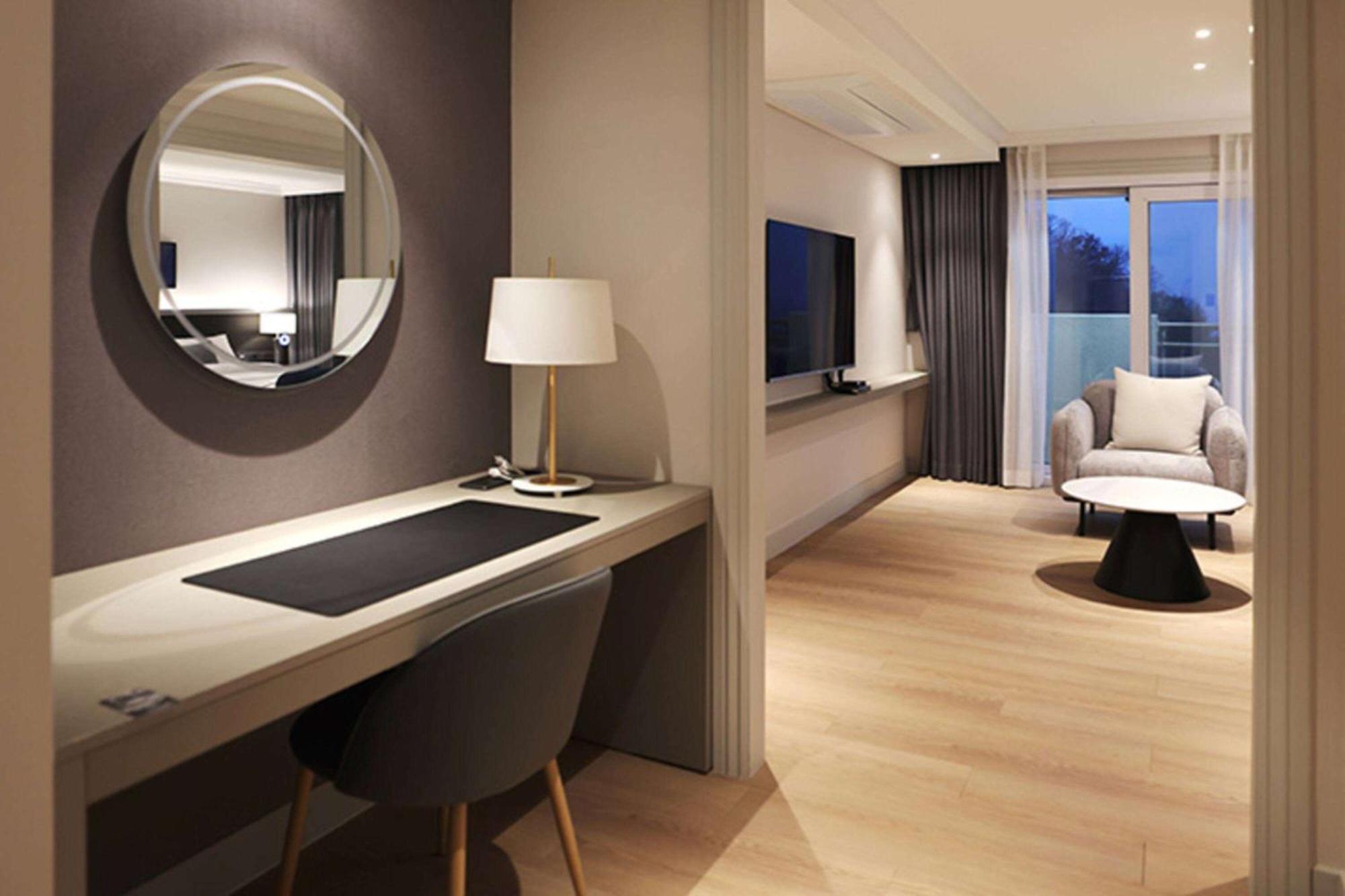 La Vie Dor Hotel And Resort, Trademark Collection By Wyndham Hwaseong Exterior foto